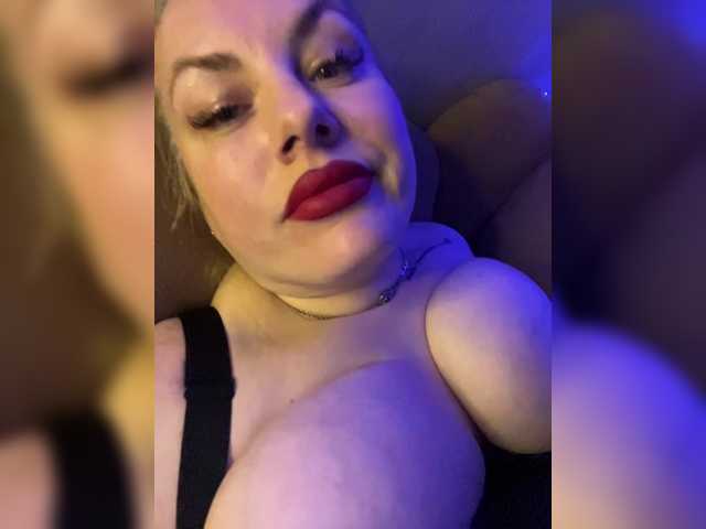 RobinLili видео