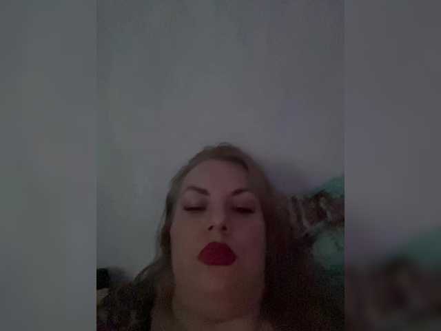 RobinLili's BongaCams show and profile