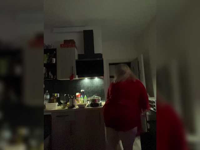 RobinLili's BongaCams show and profile