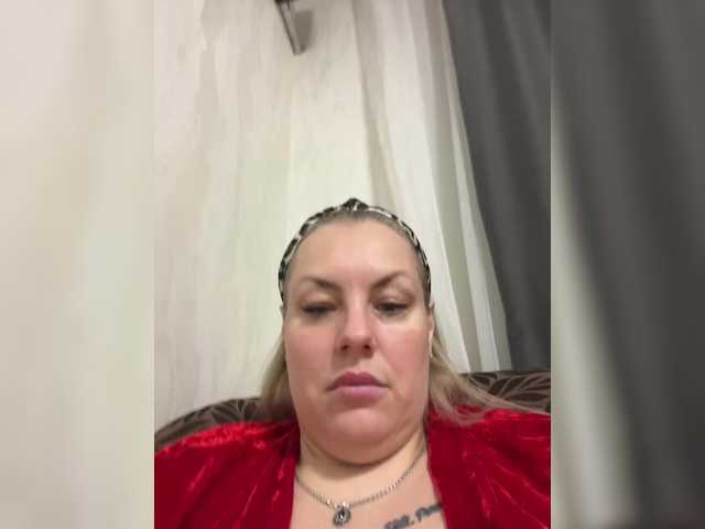 RobinLili's BongaCams show and profile
