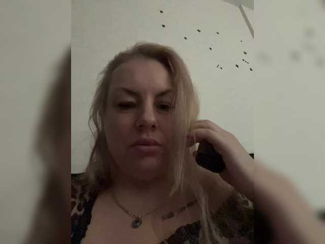 RobinLili – webcam model profile photo