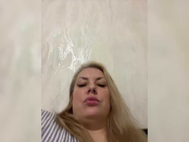 RobinLili – webcam model profile photo