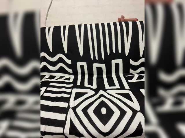 RobinLili's BongaCams show and profile