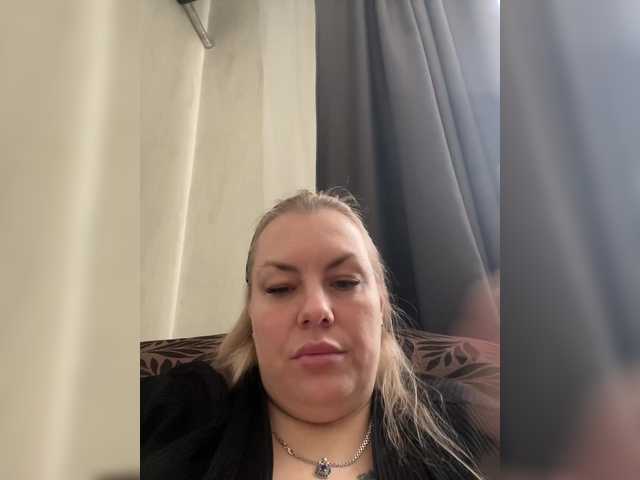 эросцена RobinLili