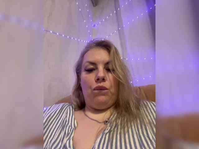 RobinLili webcam