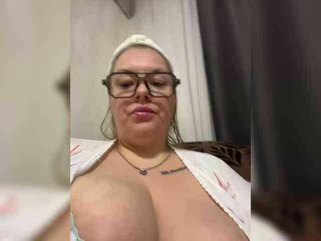 RobinLili webcam