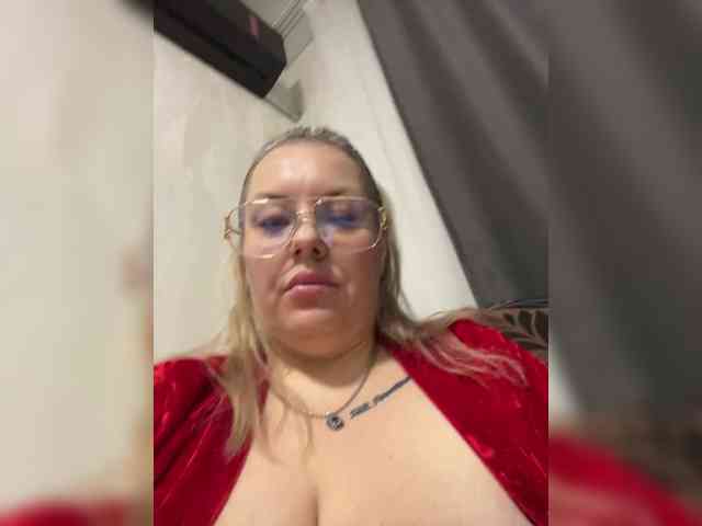 RobinLili webcam