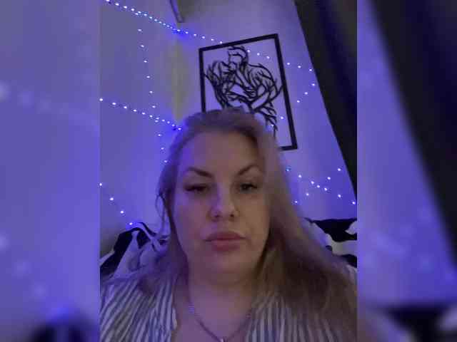 RobinLili webcam