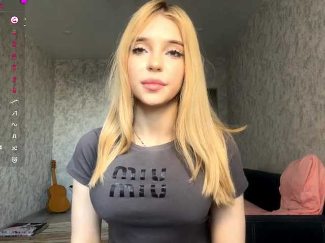 DeettaSkow — Freechat on BongaCams