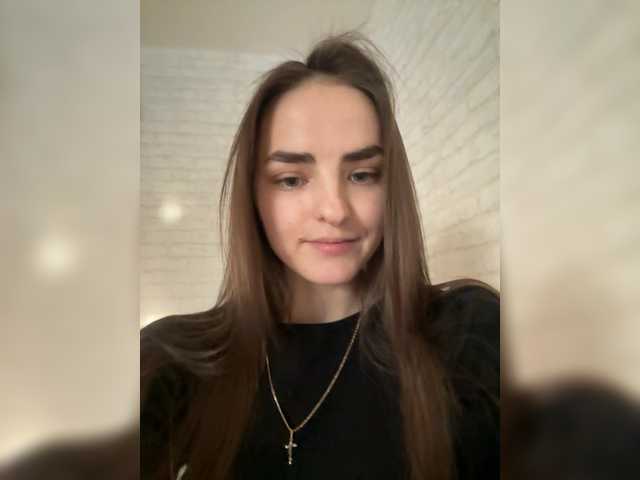 Eva-241's BongaCams show and profile