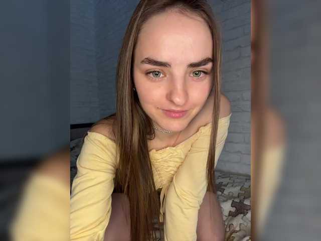 Eva-241's BongaCams show and profile