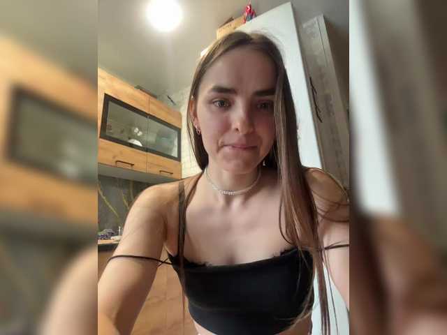 Eva-241's BongaCams show and profile