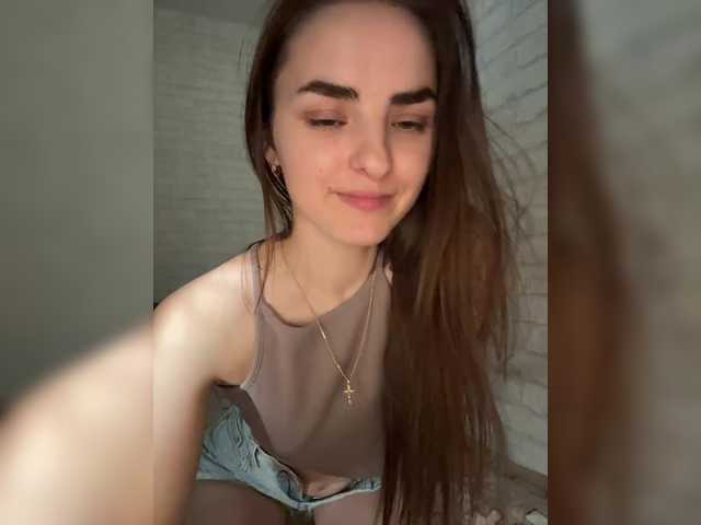 Eva-241's BongaCams show and profile