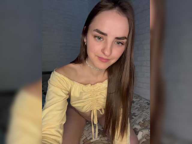 Eva-241's BongaCams show and profile