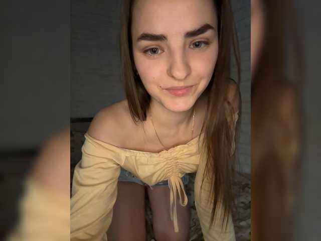 Eva-241's BongaCams show and profile