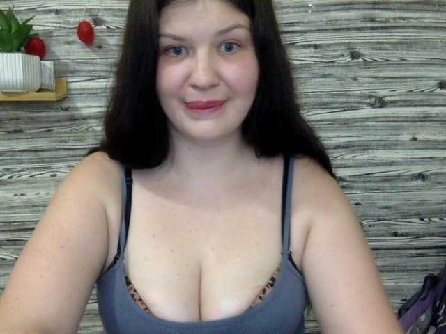 Dishka89's BongaCams show and profile