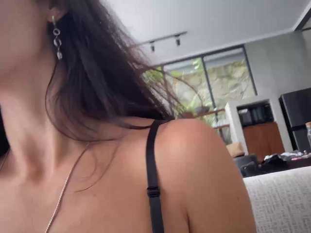 GoddessLaVitaBella's BongaCams show and profile