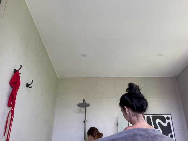 go to chat with GoddessLaVitaBella