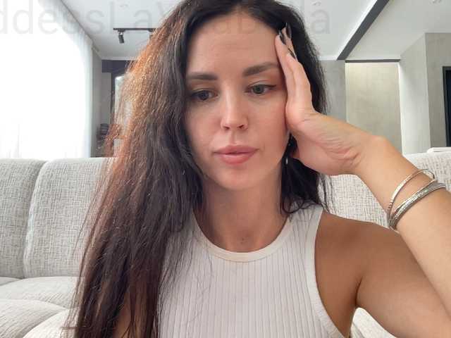 GoddessLaVitaBella's BongaCams show and profile