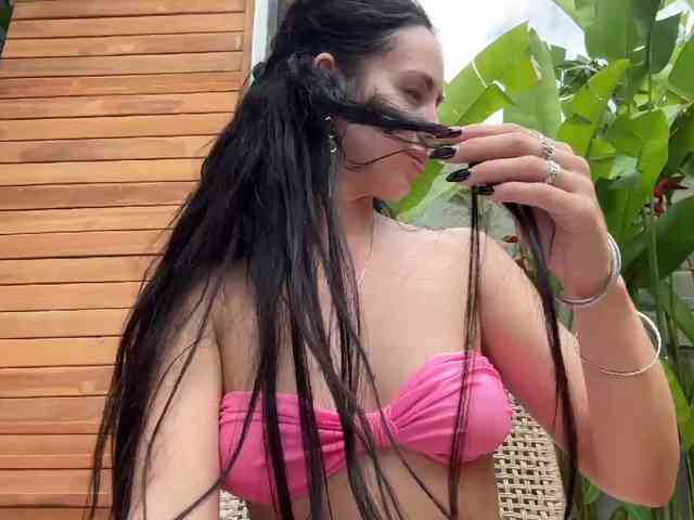 GoddessLaVitaBella webcam