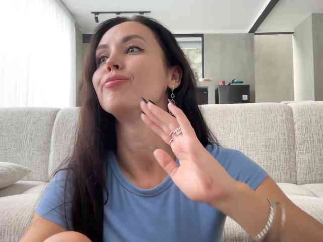 GoddessLaVitaBella webcam