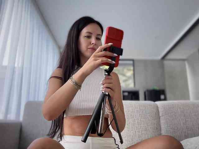 GoddessLaVitaBella webcam