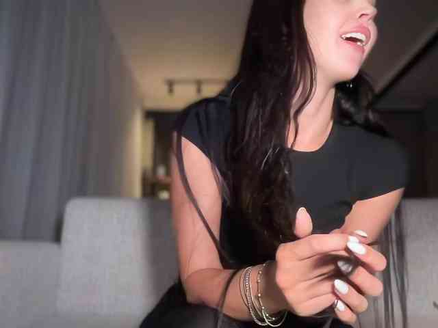 GoddessLaVitaBella webcam