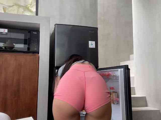 GoddessLaVitaBella webcam