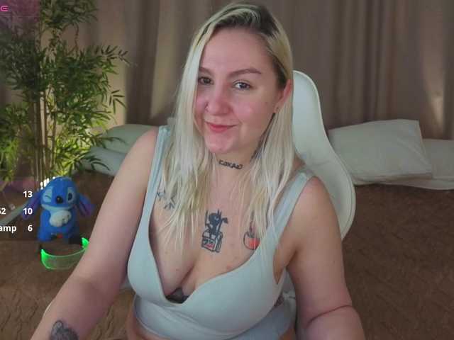 Debbie-Taylor's BongaCams show and profile