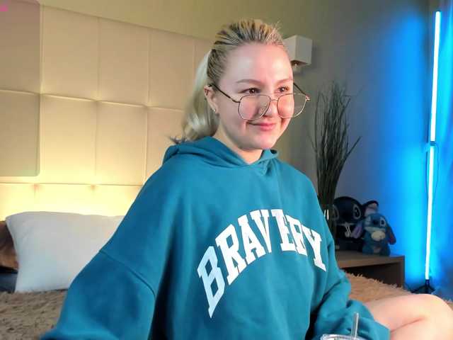 Debbie-Taylor's BongaCams show and profile