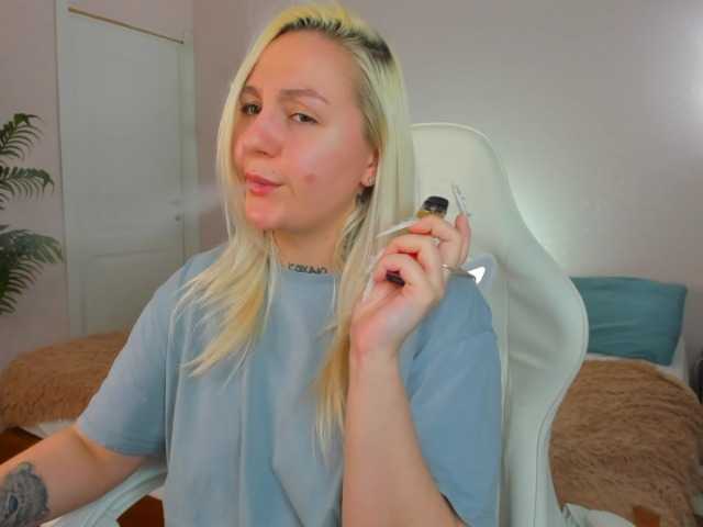 Debbie-Taylor's BongaCams show and profile