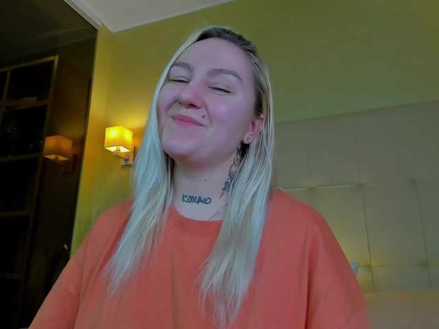 Debbie-Taylor's BongaCams show and profile