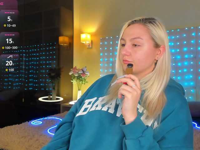 Debbie-Taylor's BongaCams show and profile