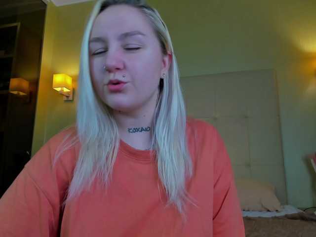 Debbie-Taylor's BongaCams show and profile