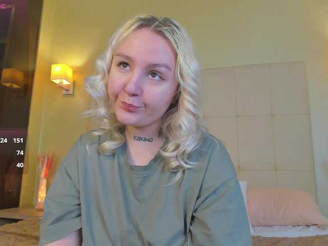 Debbie-Taylor's BongaCams show and profile