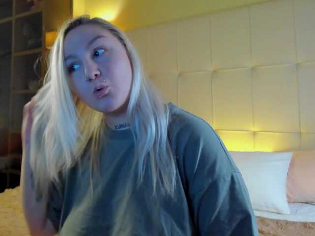 Debbie-Taylor's BongaCams show and profile