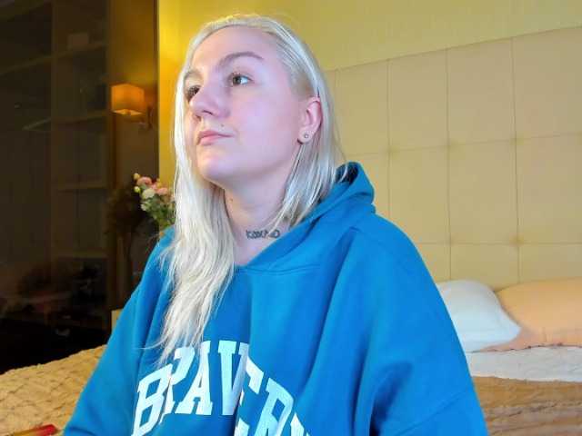 Debbie-Taylor's BongaCams show and profile