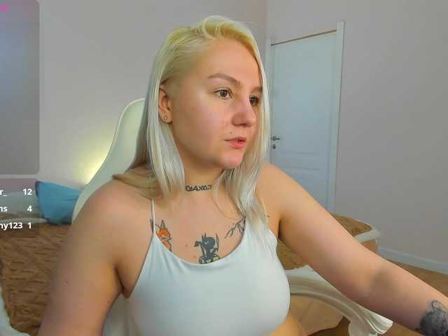 Debbie-Taylor's BongaCams show and profile