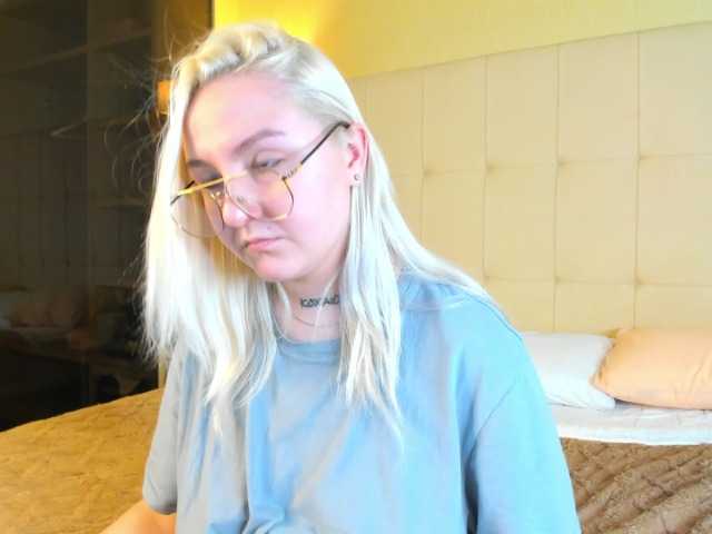 Debbie-Taylor's BongaCams show and profile