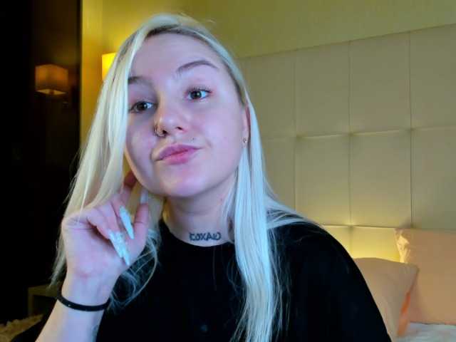 Debbie-Taylor's BongaCams show and profile