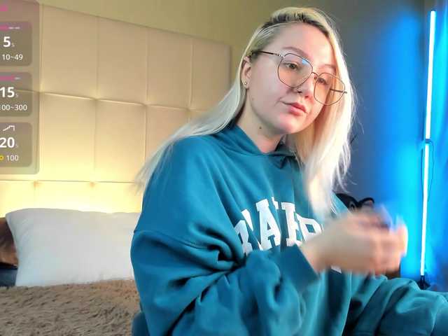 Debbie-Taylor's BongaCams show and profile