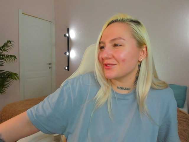 Debbie-Taylor's BongaCams show and profile