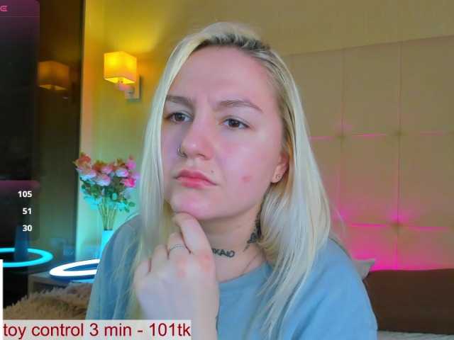 Debbie-Taylor's BongaCams show and profile