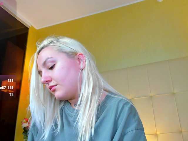 Debbie-Taylor live cam profile