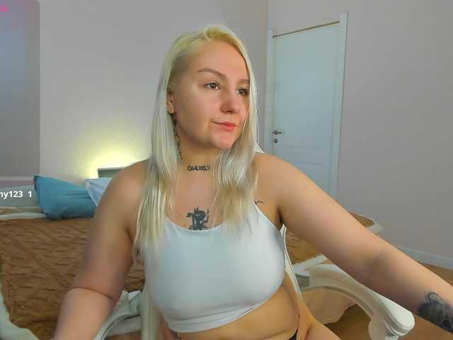 Debbie-Taylor's BongaCams show and profile