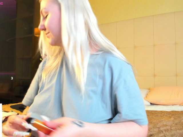 Debbie-Taylor's BongaCams show and profile