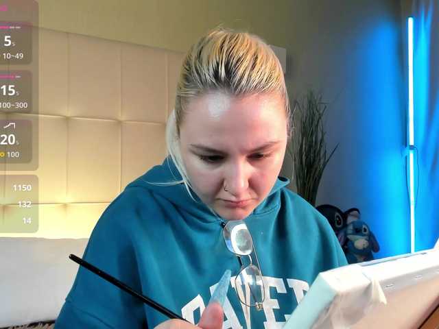 Debbie-Taylor's BongaCams show and profile