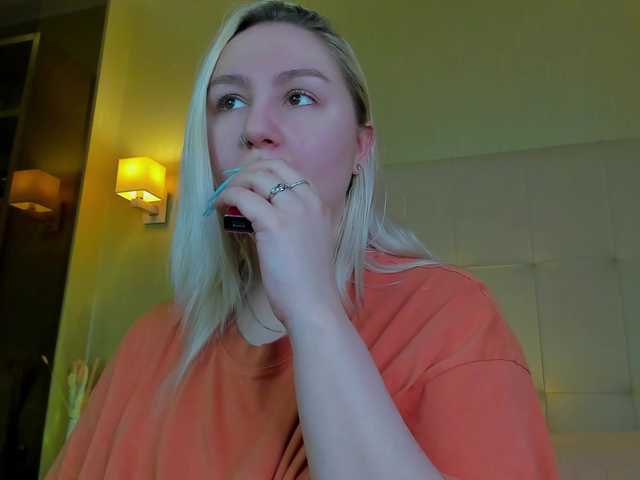 Debbie-Taylor's BongaCams show and profile