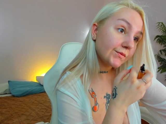 Debbie-Taylor's BongaCams show and profile