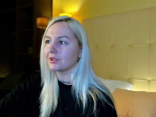 Debbie-Taylor's BongaCams show and profile